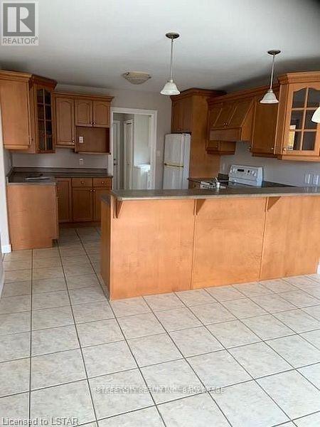 934 Guildwood Boulevard, London North, Ontario  N6H 5S9 - Photo 11 - X12460129