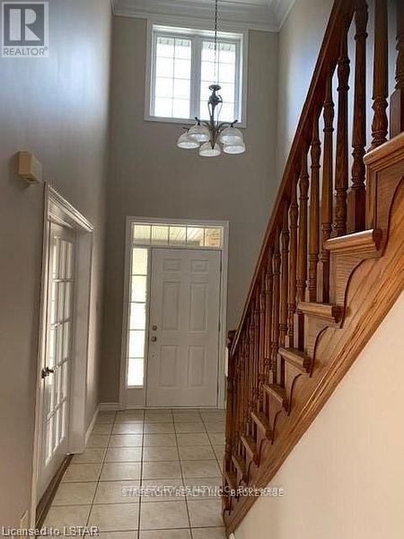 934 Guildwood Boulevard, London North, Ontario  N6H 5S9 - Photo 6 - X12460129