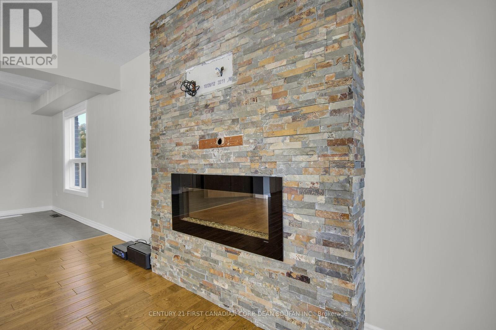 868 Rushbrook Crescent, London South (South K), Ontario  N6K 5B6 - Photo 11 - X12460142