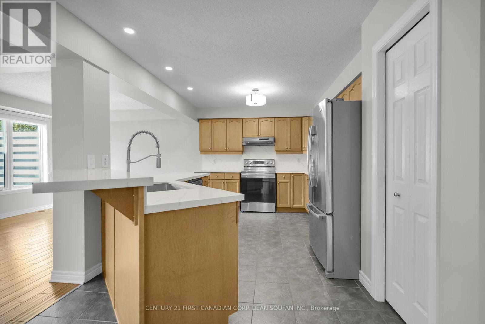 868 Rushbrook Crescent, London South (South K), Ontario  N6K 5B6 - Photo 19 - X12460142