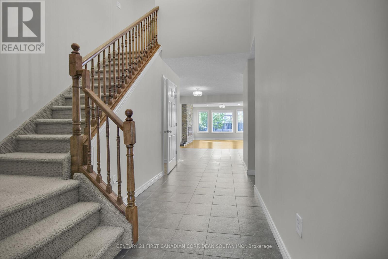 868 Rushbrook Crescent, London South (South K), Ontario  N6K 5B6 - Photo 5 - X12460142