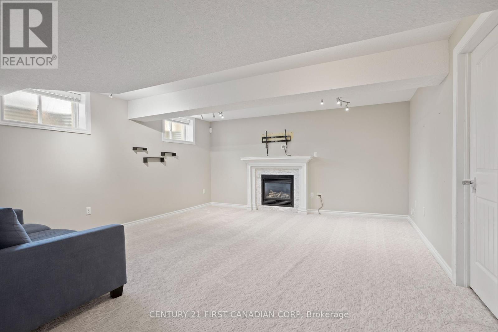 792 Redtail Trail, London North (North M), Ontario  N6H 5X3 - Photo 37 - X12460193