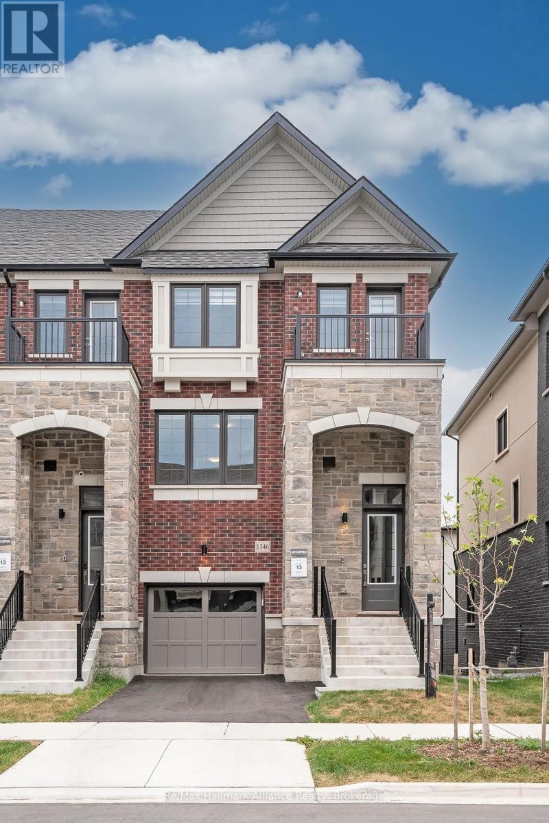 1346 Kaniv Street, Oakville, Ontario  L6M 5R3 - Photo 2 - W12460098