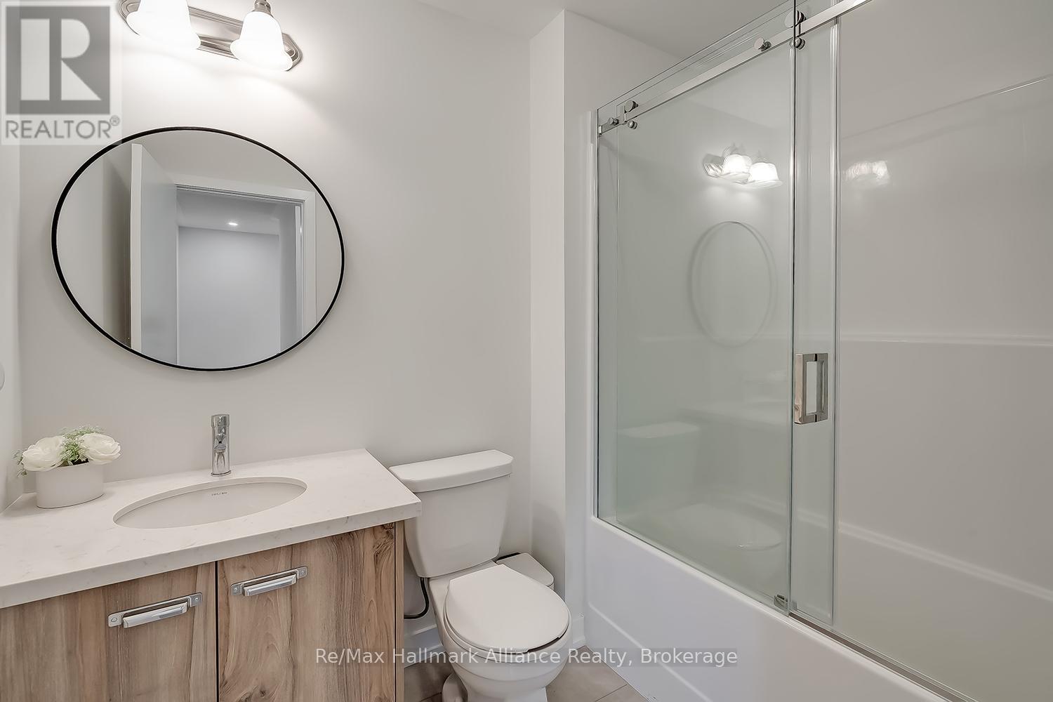 1346 Kaniv Street, Oakville, Ontario  L6M 5R3 - Photo 25 - W12460098