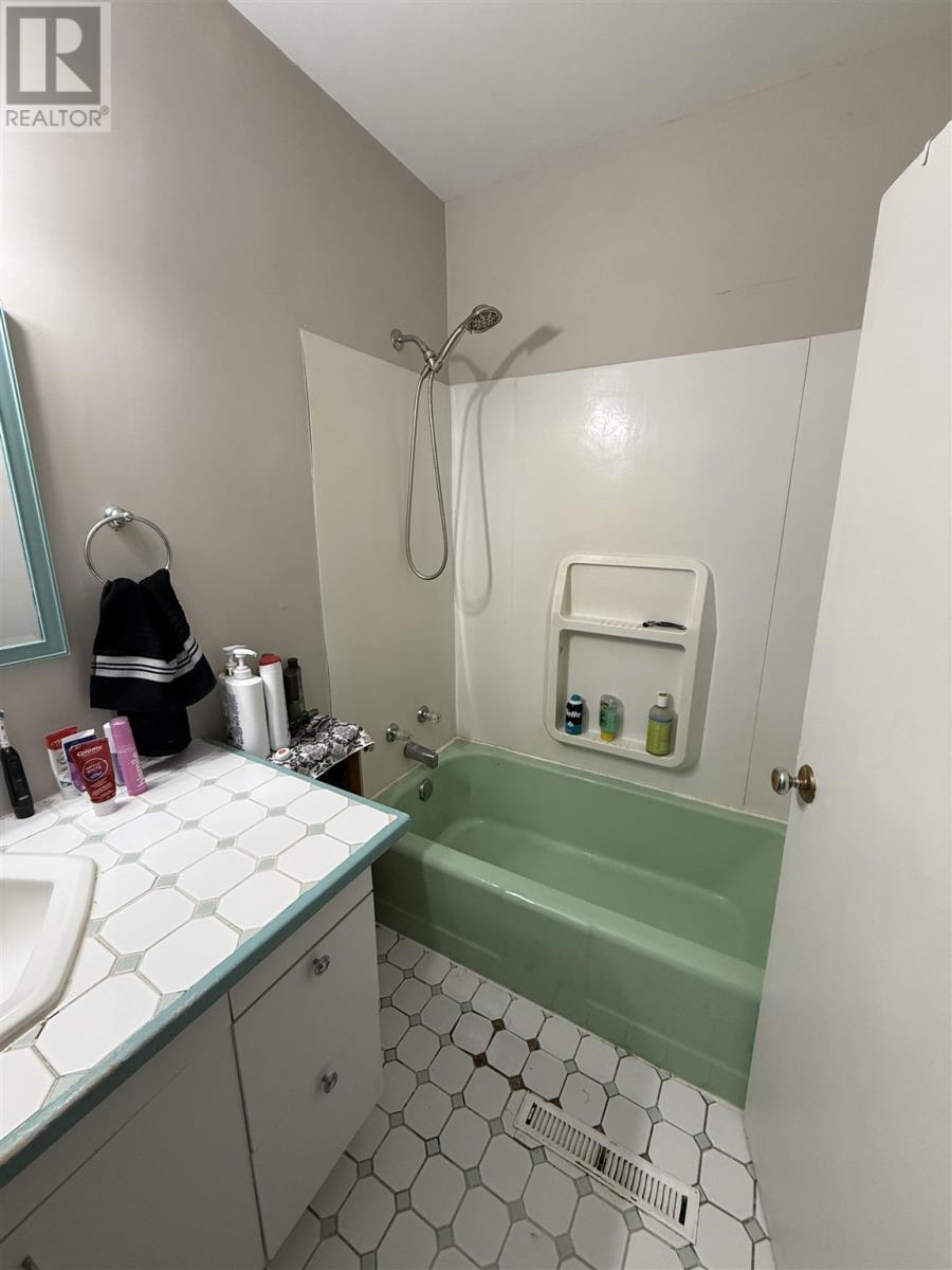 19 King St, Sioux Lookout, Ontario  P8T 1C8 - Photo 6 - TB252069