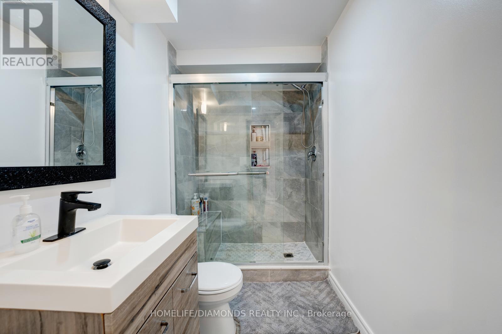 68 Heritage Court, Barrie, Ontario  L4N 0E3 - Photo 32 - S12457746