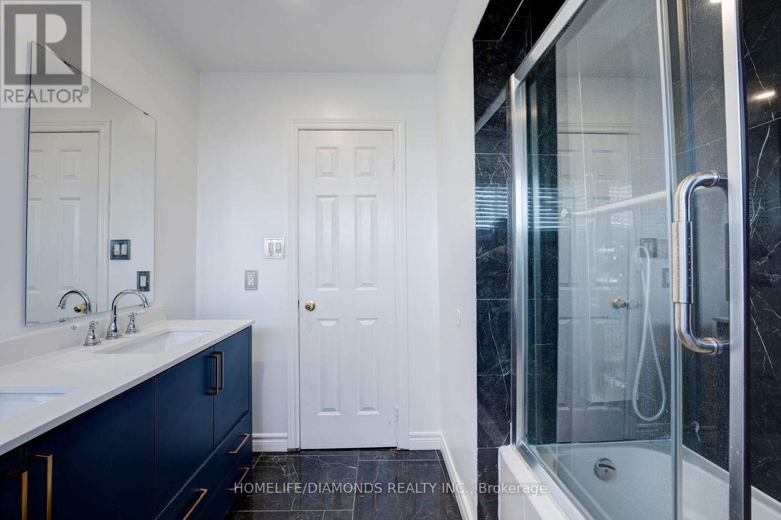 68 Heritage Court, Barrie, Ontario  L4N 0E3 - Photo 26 - S12457746