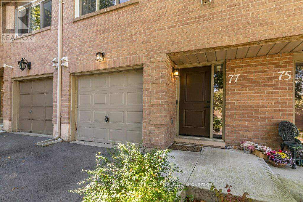77 - 26 Moss Boulevard, Hamilton, Ontario  L9H 6W8 - Photo 6 - X12458560