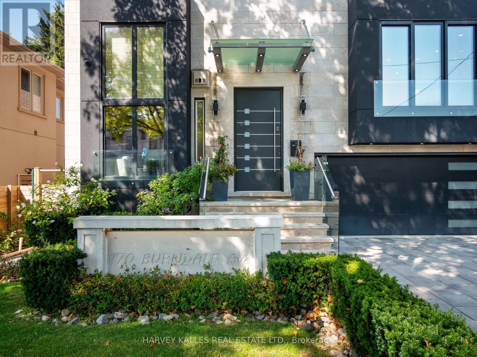 170 Burndale Avenue, Toronto (Lansing-Westgate), Ontario  M2N 1T2 - Photo 2 - C12459918