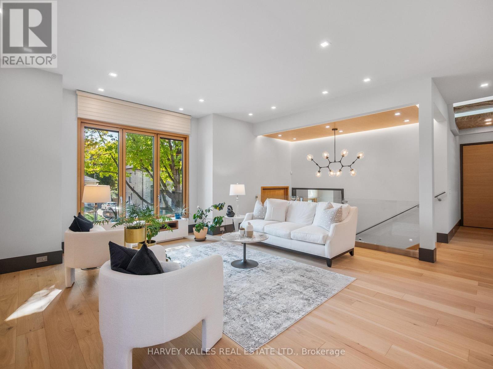 170 Burndale Avenue, Toronto (Lansing-Westgate), Ontario  M2N 1T2 - Photo 7 - C12459918