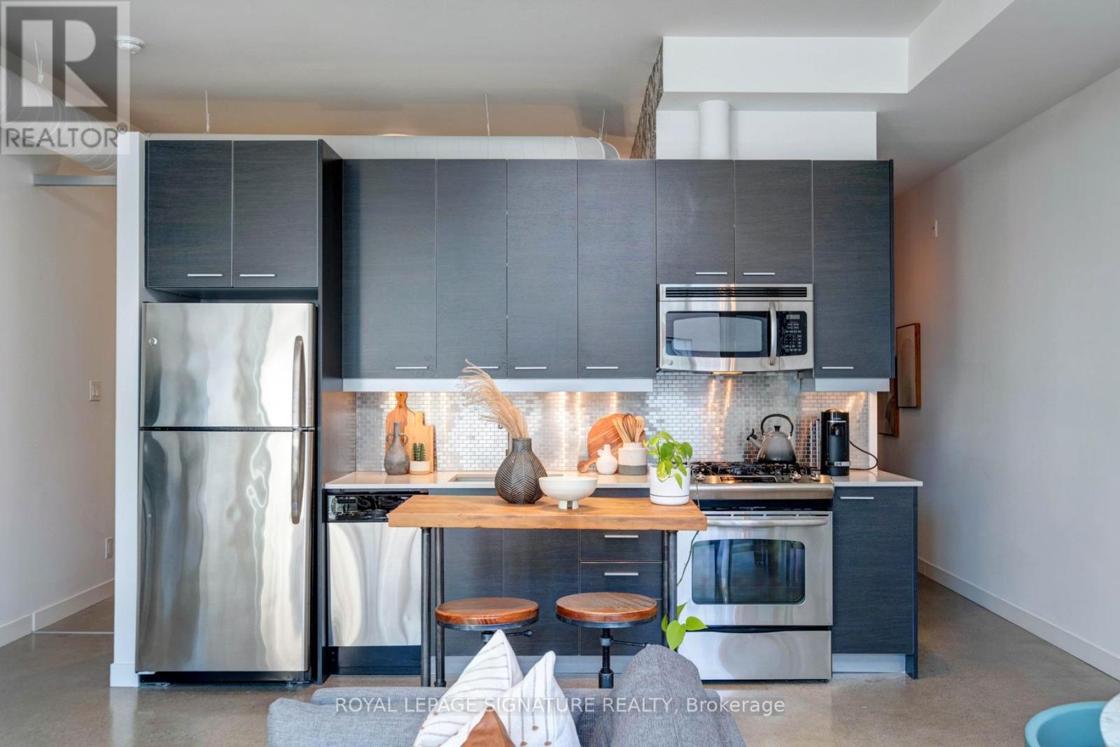208 - 52 Sumach Street, Toronto, Ontario  M5A 3J7 - Photo 6 - C12459926