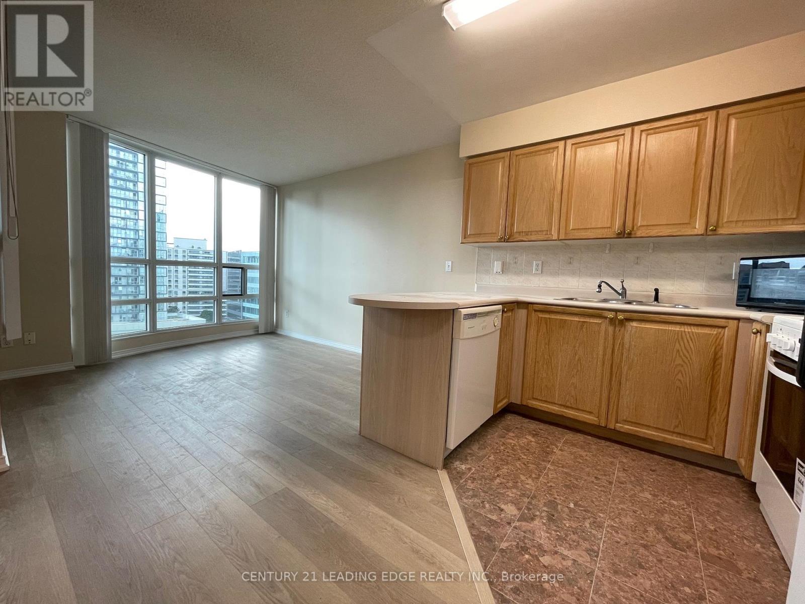 1801 - 238 Doris Avenue, Toronto, Ontario  M2N 6W1 - Photo 5 - C12459929