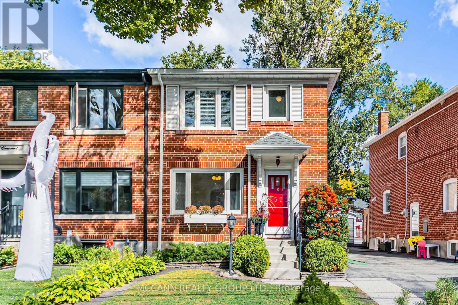 52 Thursfield Crescent, Toronto, Ontario  M4G 2N5 - Photo 1 - C12459938