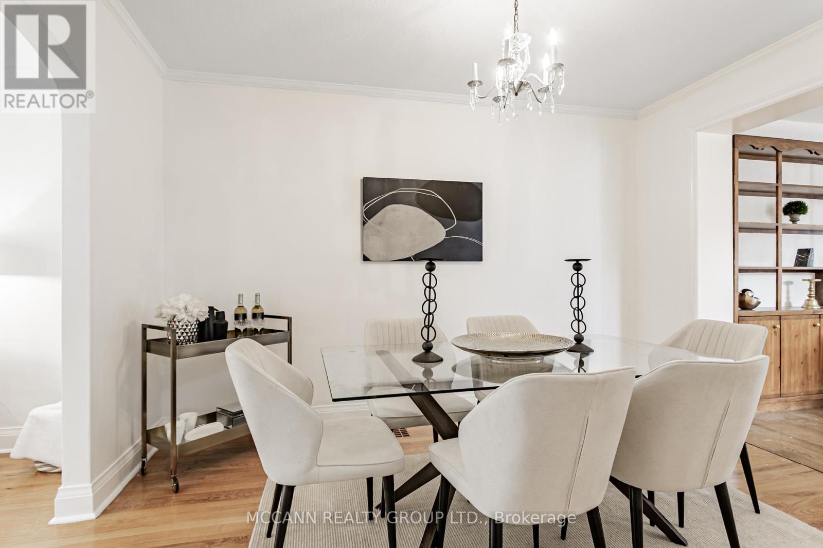 52 Thursfield Crescent, Toronto, Ontario  M4G 2N5 - Photo 17 - C12459938
