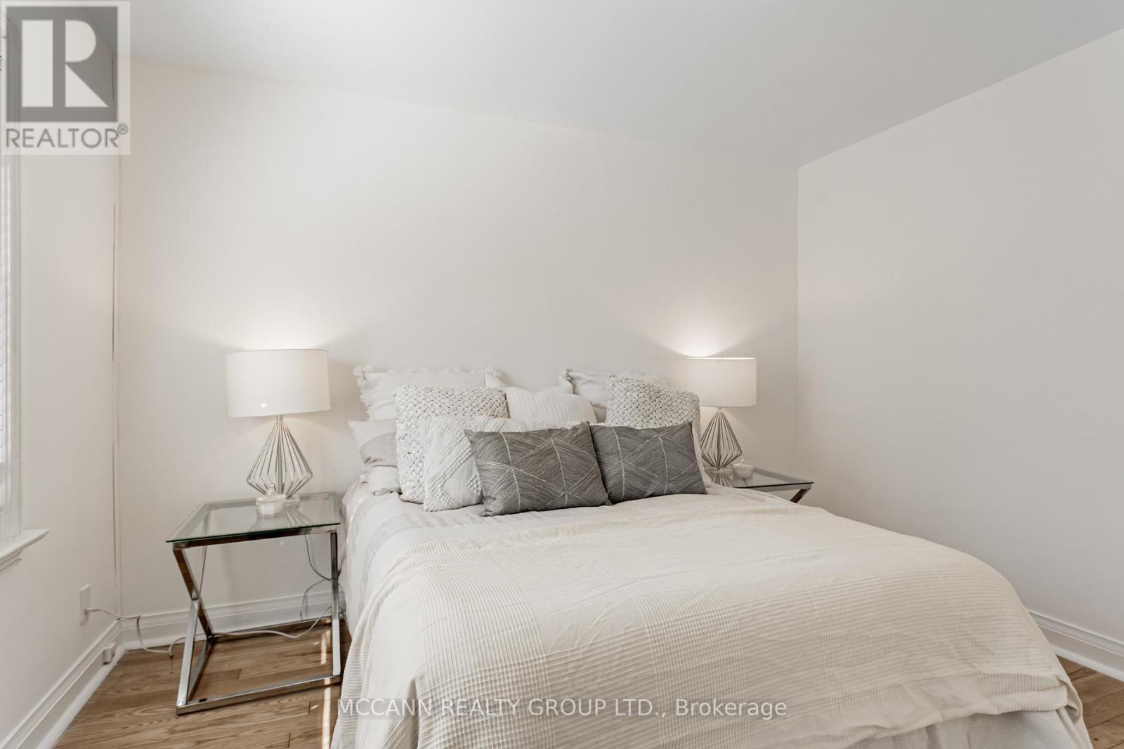 52 Thursfield Crescent, Toronto, Ontario  M4G 2N5 - Photo 22 - C12459938