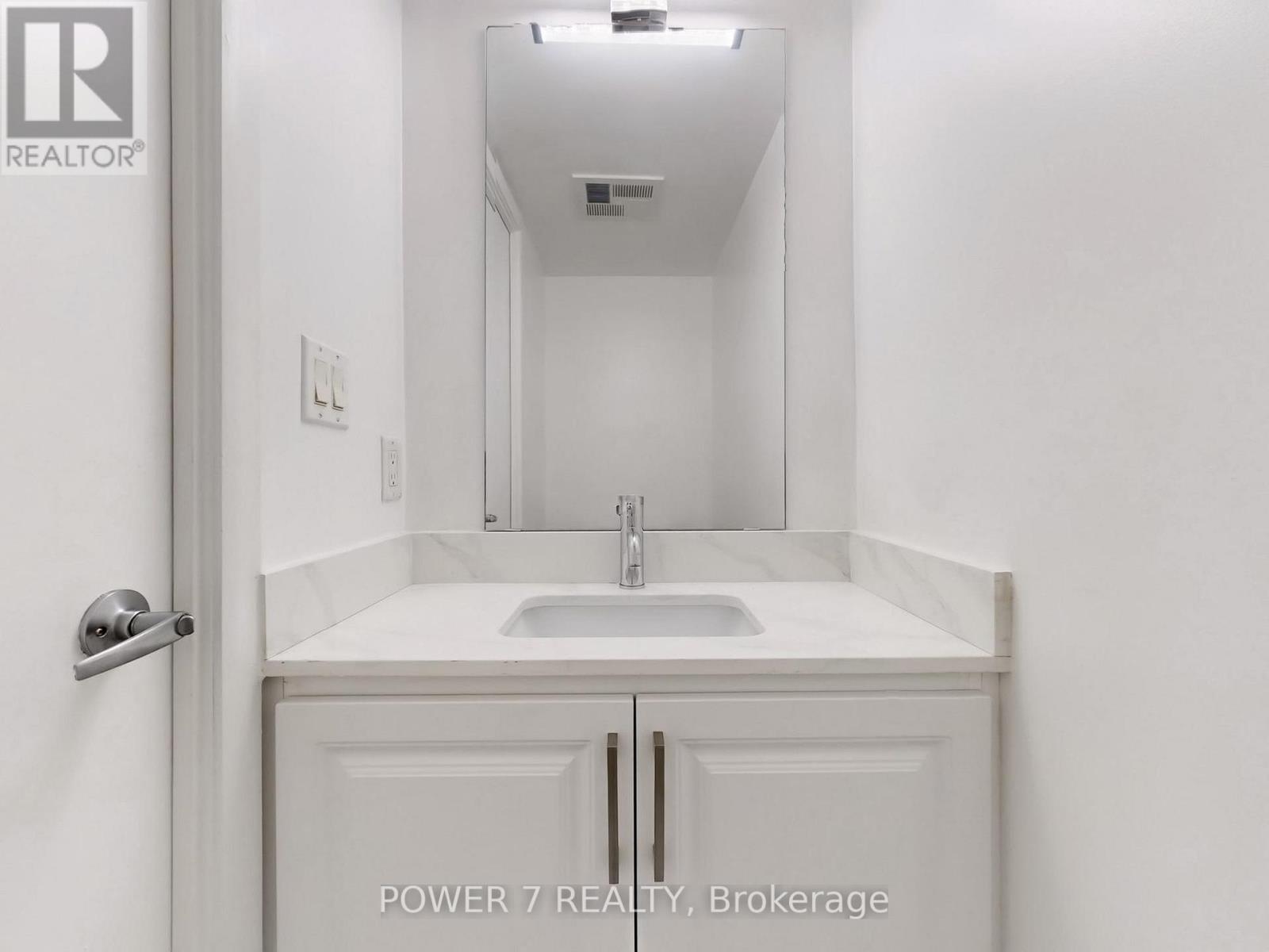 389 - 415 Jarvis Street, Toronto (Cabbagetown-South St. James Town), Ontario  M4Y 2G8 - Photo 15 - C12459954