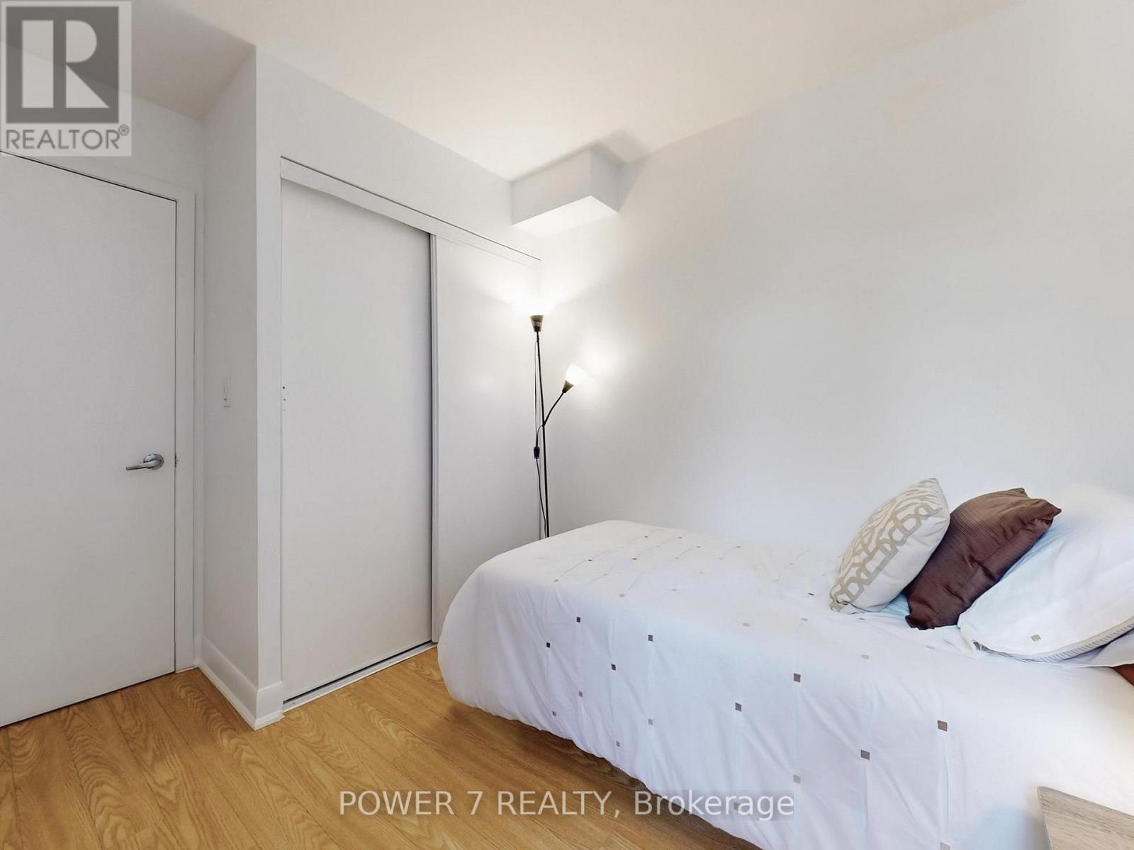 389 - 415 Jarvis Street, Toronto (Cabbagetown-South St. James Town), Ontario  M4Y 2G8 - Photo 22 - C12459954
