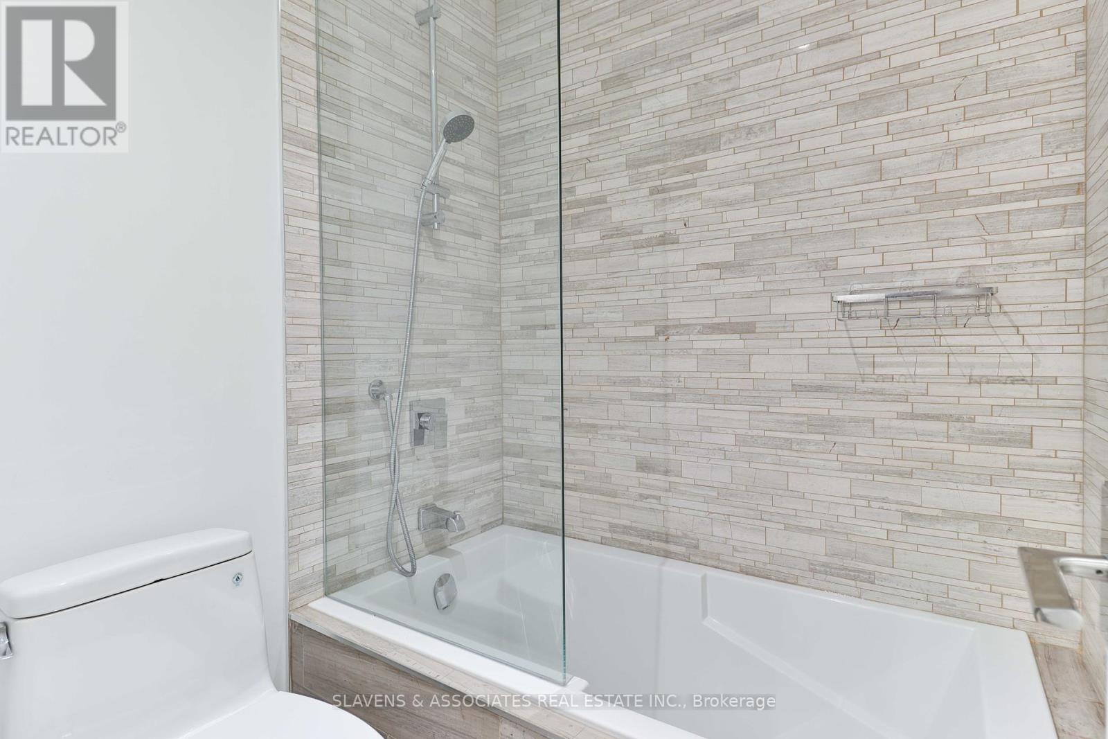 51b Burnaby Boulevard, Toronto, Ontario  M5N 1G3 - Photo 17 - C12459956