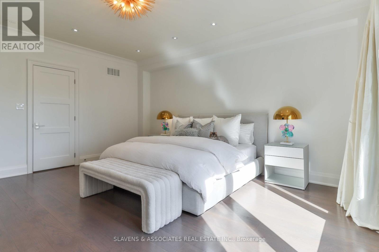 51b Burnaby Boulevard, Toronto, Ontario  M5N 1G3 - Photo 22 - C12459956
