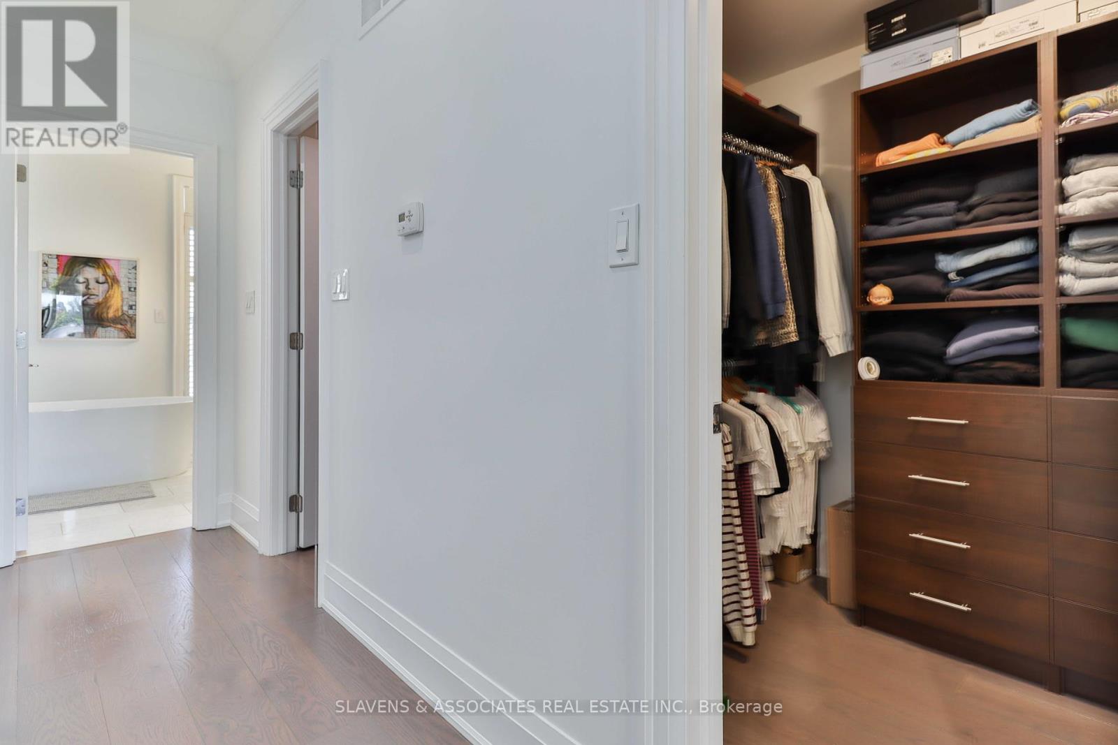 51b Burnaby Boulevard, Toronto, Ontario  M5N 1G3 - Photo 23 - C12459956