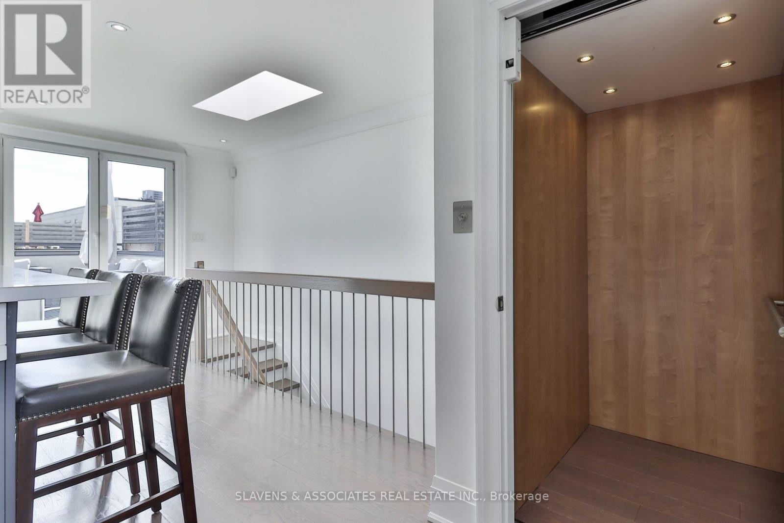 51b Burnaby Boulevard, Toronto, Ontario  M5N 1G3 - Photo 26 - C12459956