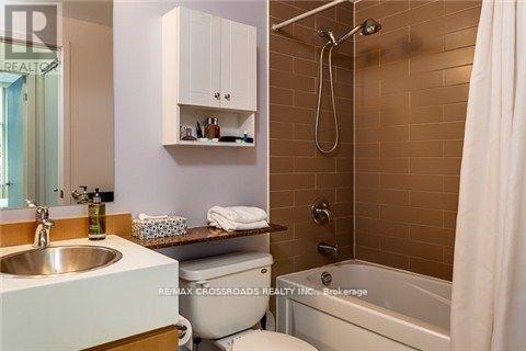 901 - 10 Navy Wharf Court, Toronto (Waterfront Communities), Ontario  M5V 3V2 - Photo 4 - C12459959