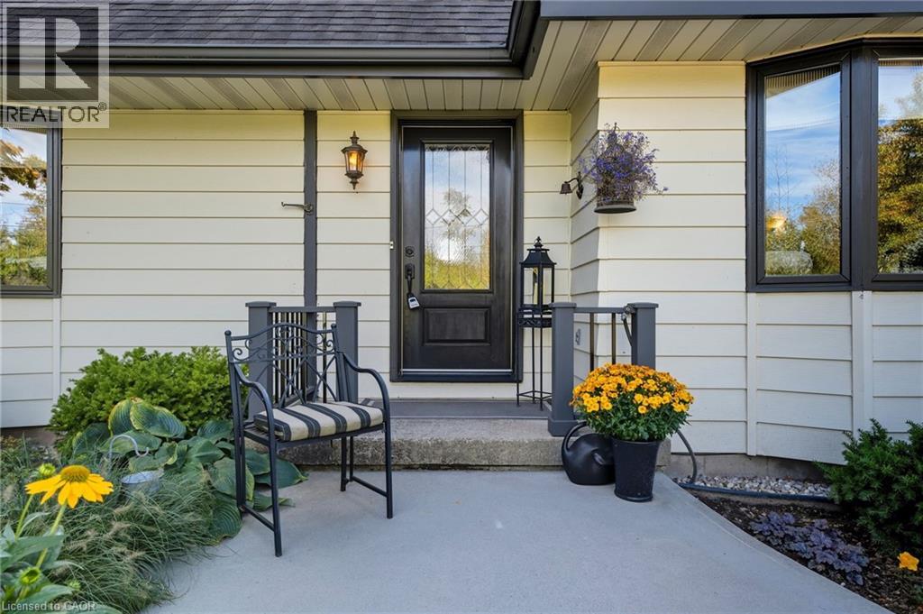 685 Robson Road, Waterdown, Ontario  L0R 2H1 - Photo 4 - 40750025