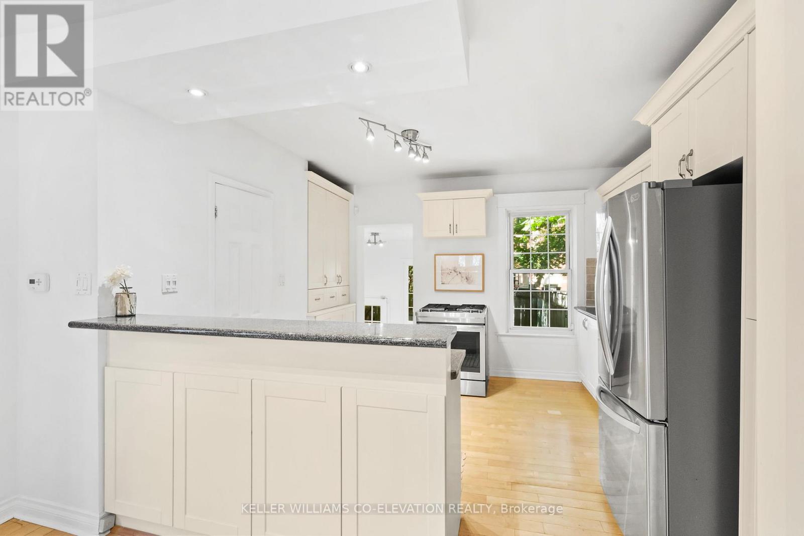 26 Cambridge Avenue, Toronto (Playter Estates-Danforth), Ontario  M4K 2L1 - Photo 13 - E12459940