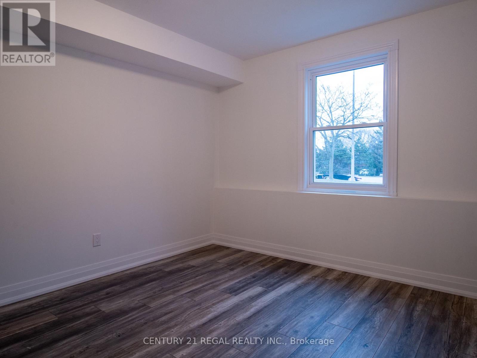 Lower - 47 Limestone Crescent, Whitby, Ontario  L1N 8P2 - Photo 10 - E12459958