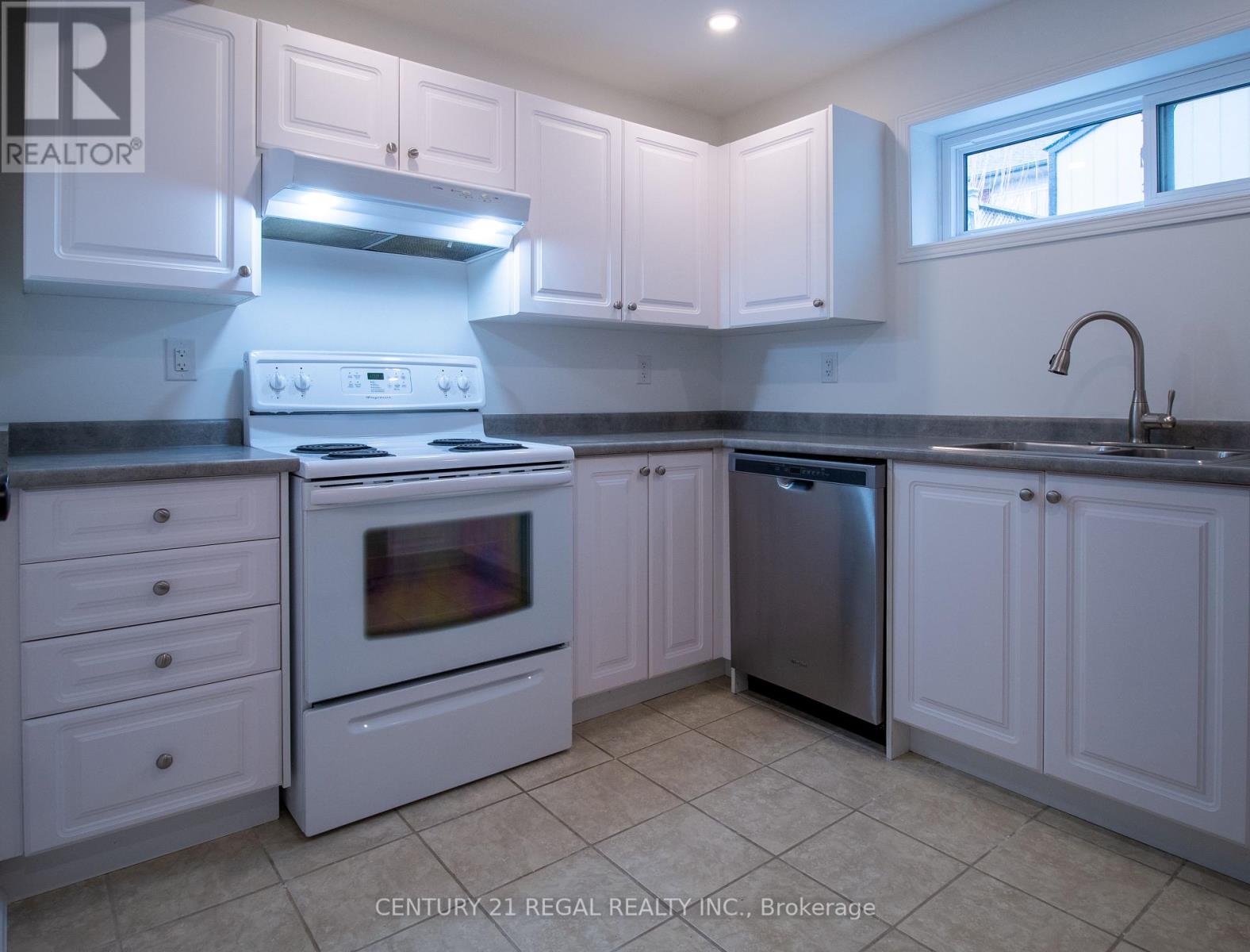 Lower - 47 Limestone Crescent, Whitby, Ontario  L1N 8P2 - Photo 16 - E12459958