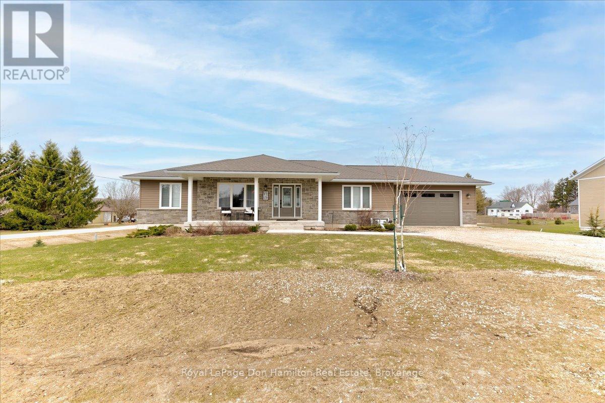 42 JOHN STREET, Morris Turnberry, Ontario