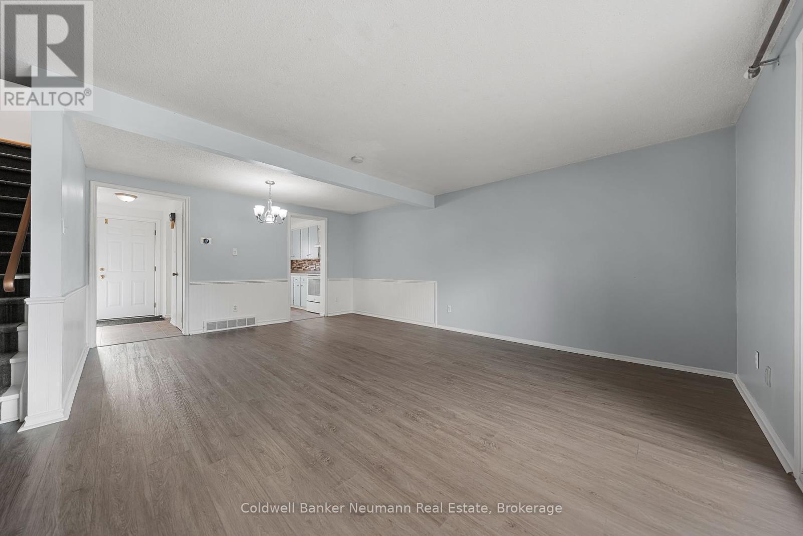 19 - 539 Willow Road, Guelph, Ontario  N1H 7G3 - Photo 14 - X12460190
