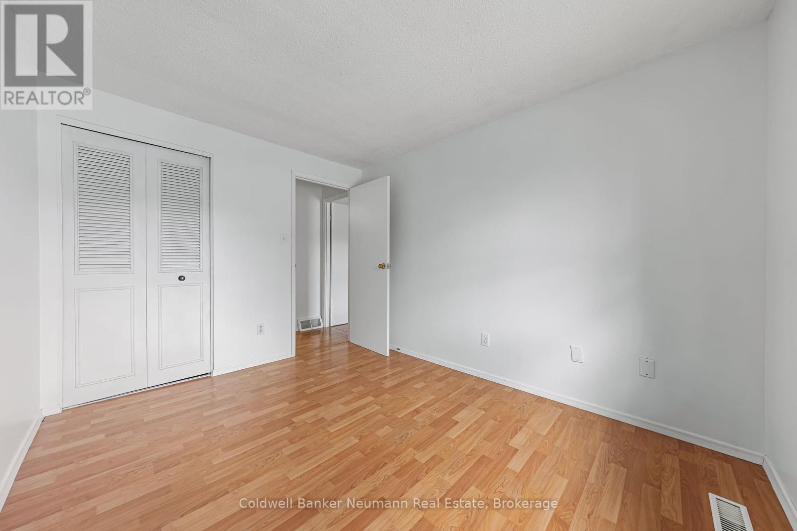 19 - 539 Willow Road, Guelph, Ontario  N1H 7G3 - Photo 19 - X12460190