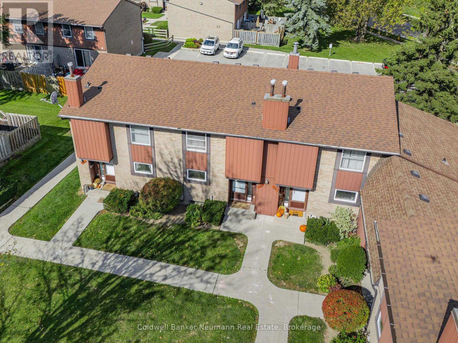 19 - 539 WILLOW ROAD, Guelph, Ontario