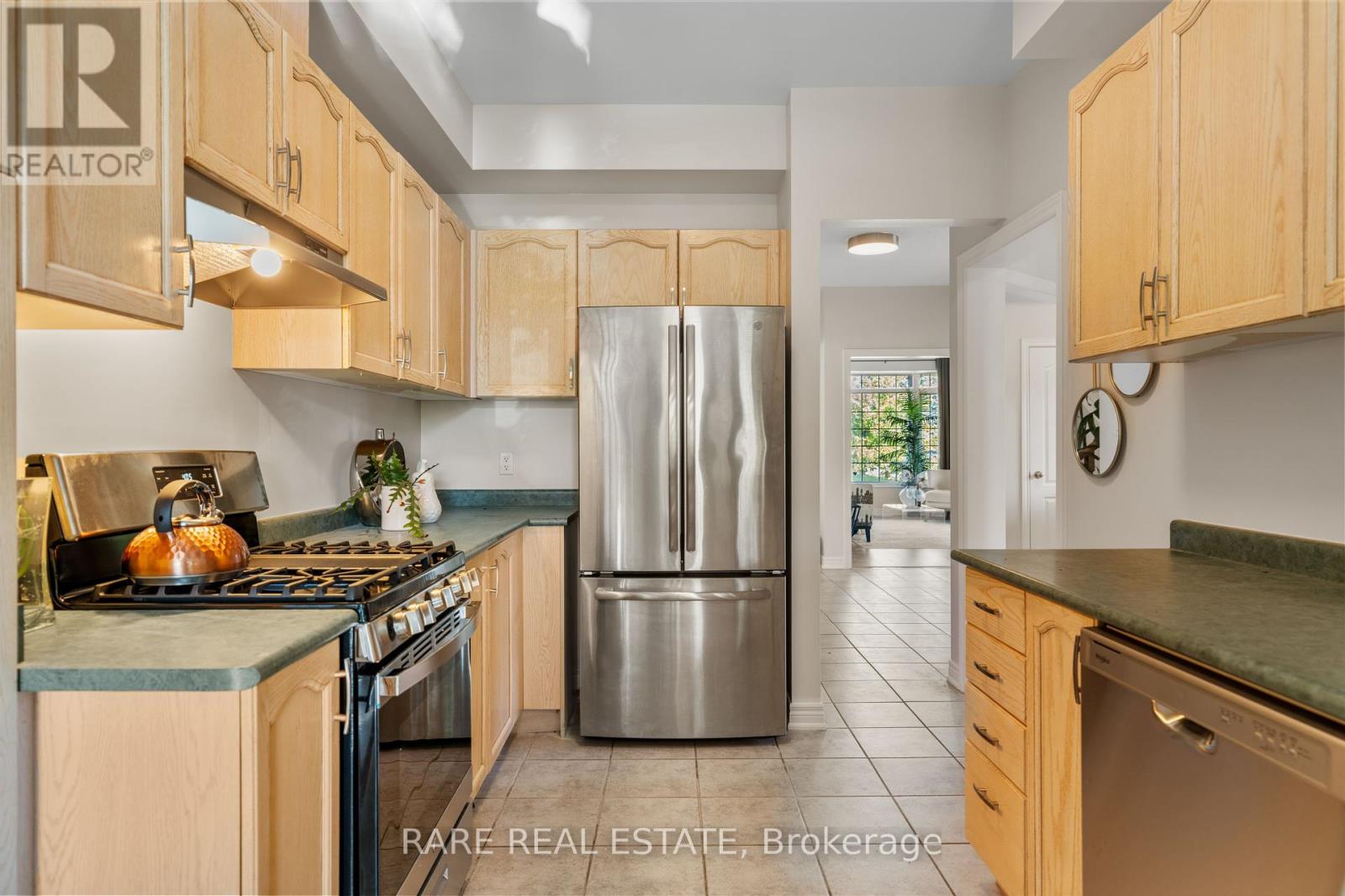 16 Ebony Gate, Richmond Hill (Rouge Woods), Ontario  L4S 2C1 - Photo 12 - N12459937