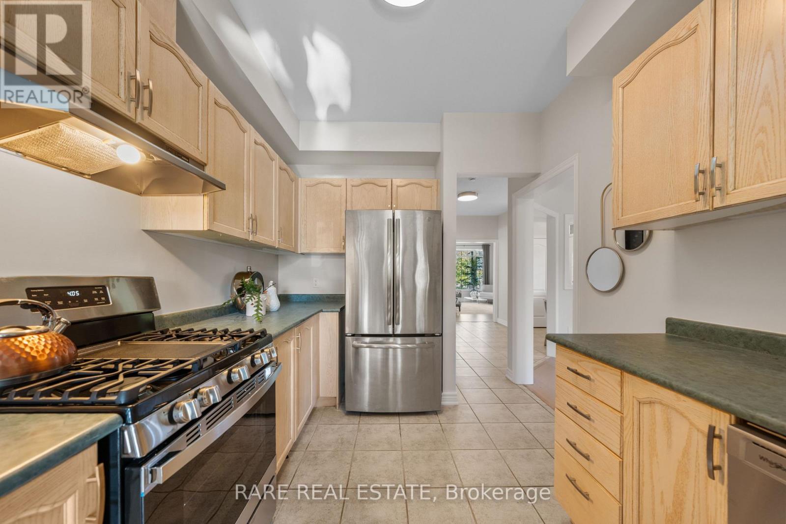 16 Ebony Gate, Richmond Hill (Rouge Woods), Ontario  L4S 2C1 - Photo 13 - N12459937