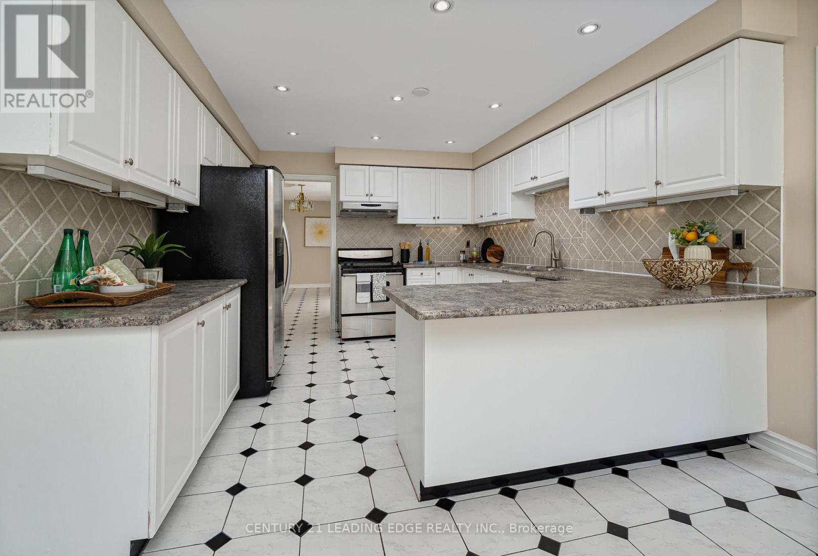 7 Delancey Crescent, Markham (Markville), Ontario  L3P 7C9 - Photo 16 - N12459969