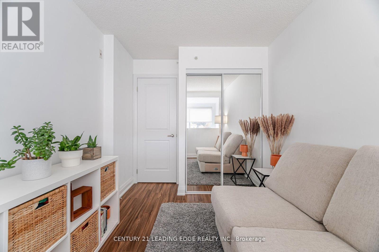 108 - 24 Woodstream Boulevard, Vaughan (Vaughan Grove), Ontario  L4L 8C4 - Photo 18 - N12459986