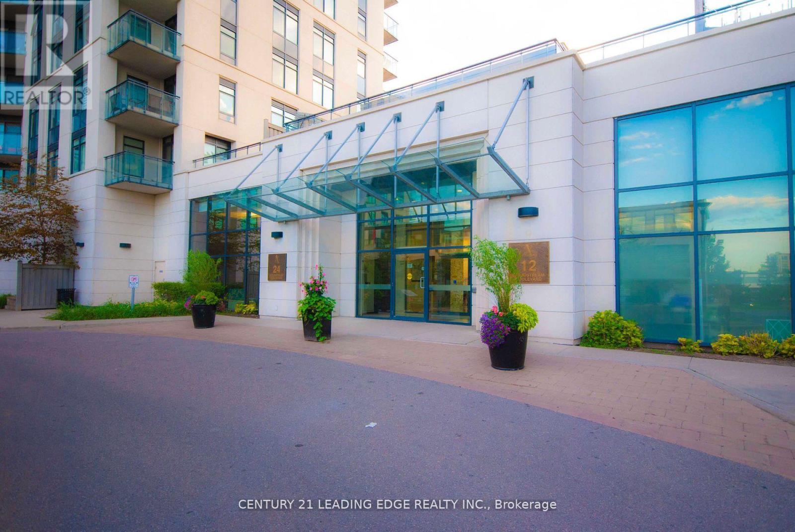 108 - 24 Woodstream Boulevard, Vaughan (Vaughan Grove), Ontario  L4L 8C4 - Photo 2 - N12459986