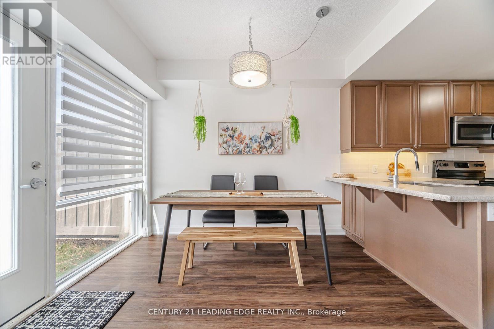 108 - 24 Woodstream Boulevard, Vaughan (Vaughan Grove), Ontario  L4L 8C4 - Photo 7 - N12459986