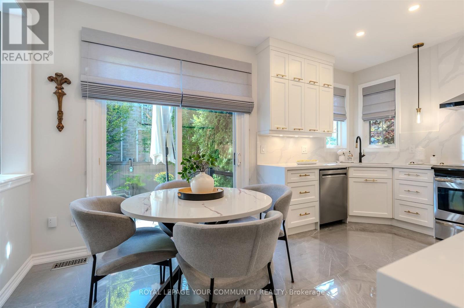 7 Sequin Drive, Richmond Hill (Jefferson), Ontario  L4E 0J3 - Photo 15 - N12459990