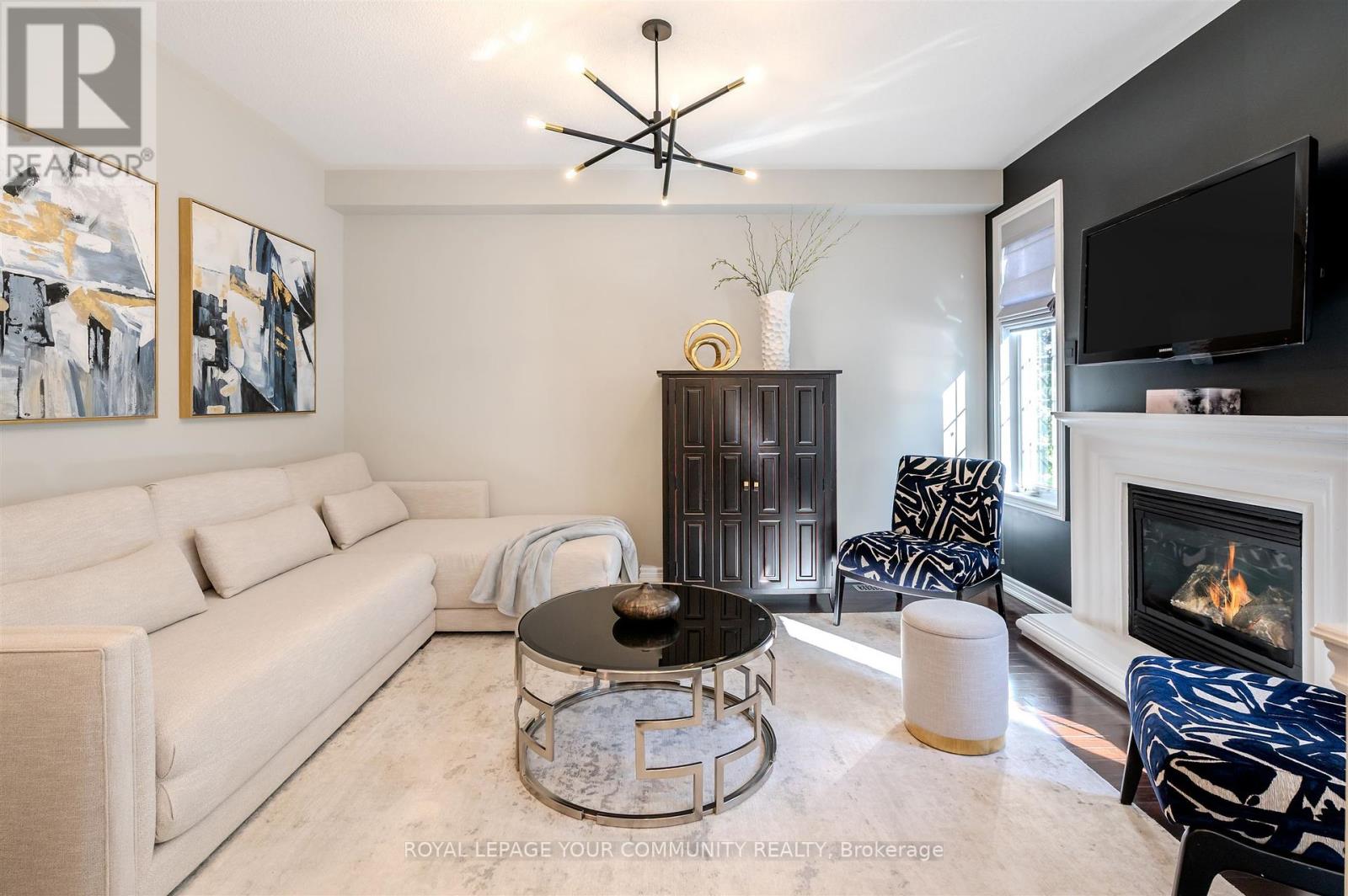 7 Sequin Drive, Richmond Hill (Jefferson), Ontario  L4E 0J3 - Photo 19 - N12459990