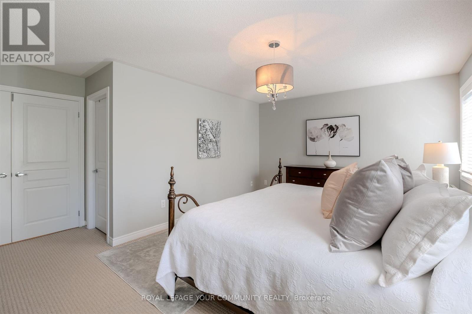 7 Sequin Drive, Richmond Hill (Jefferson), Ontario  L4E 0J3 - Photo 33 - N12459990
