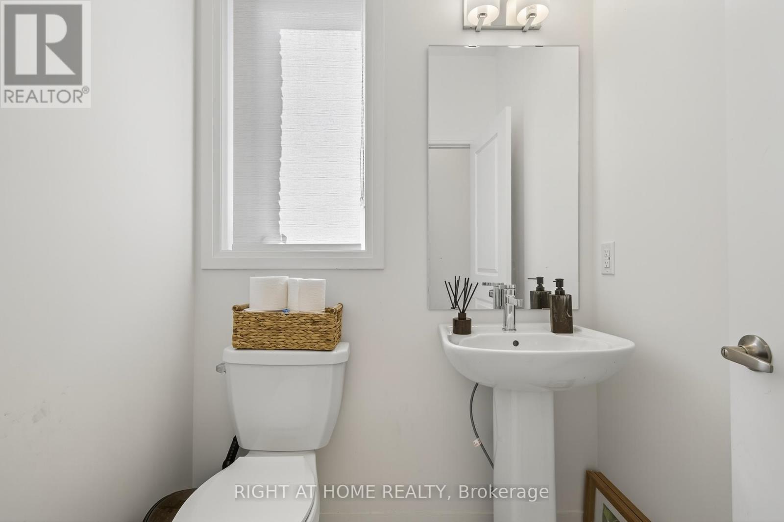 86 West Oak Trail, Barrie, Ontario  L9J 0K8 - Photo 26 - S12459927
