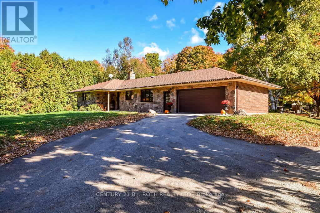 1839 George Johnston Road, Springwater, Ontario  L0L 1Y0 - Photo 2 - S12459989