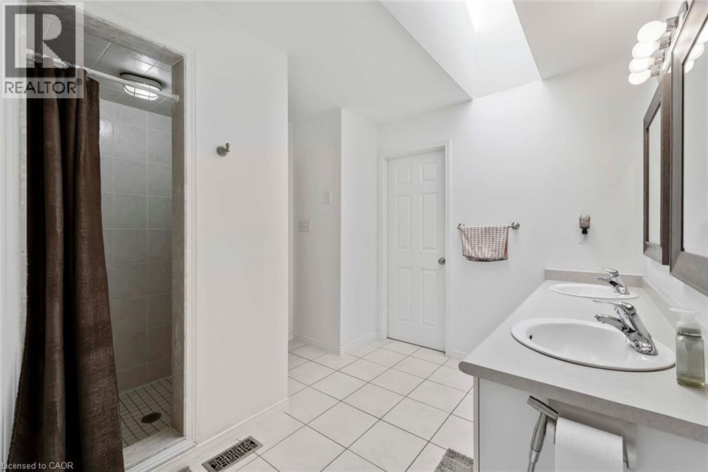 9 Lakeshore Road Unit# 2, St. Catharines, Ontario  L2N 2S7 - Photo 28 - 40778769