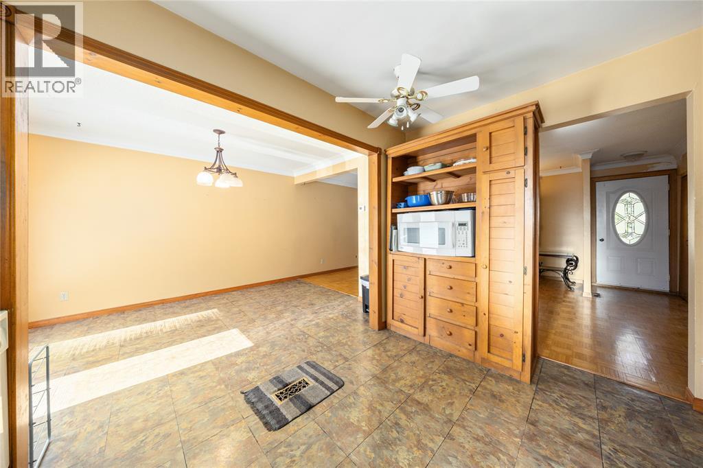 1063 Highway Drive East, Sarnia, Ontario  N7S 3T4 - Photo 18 - 25025982