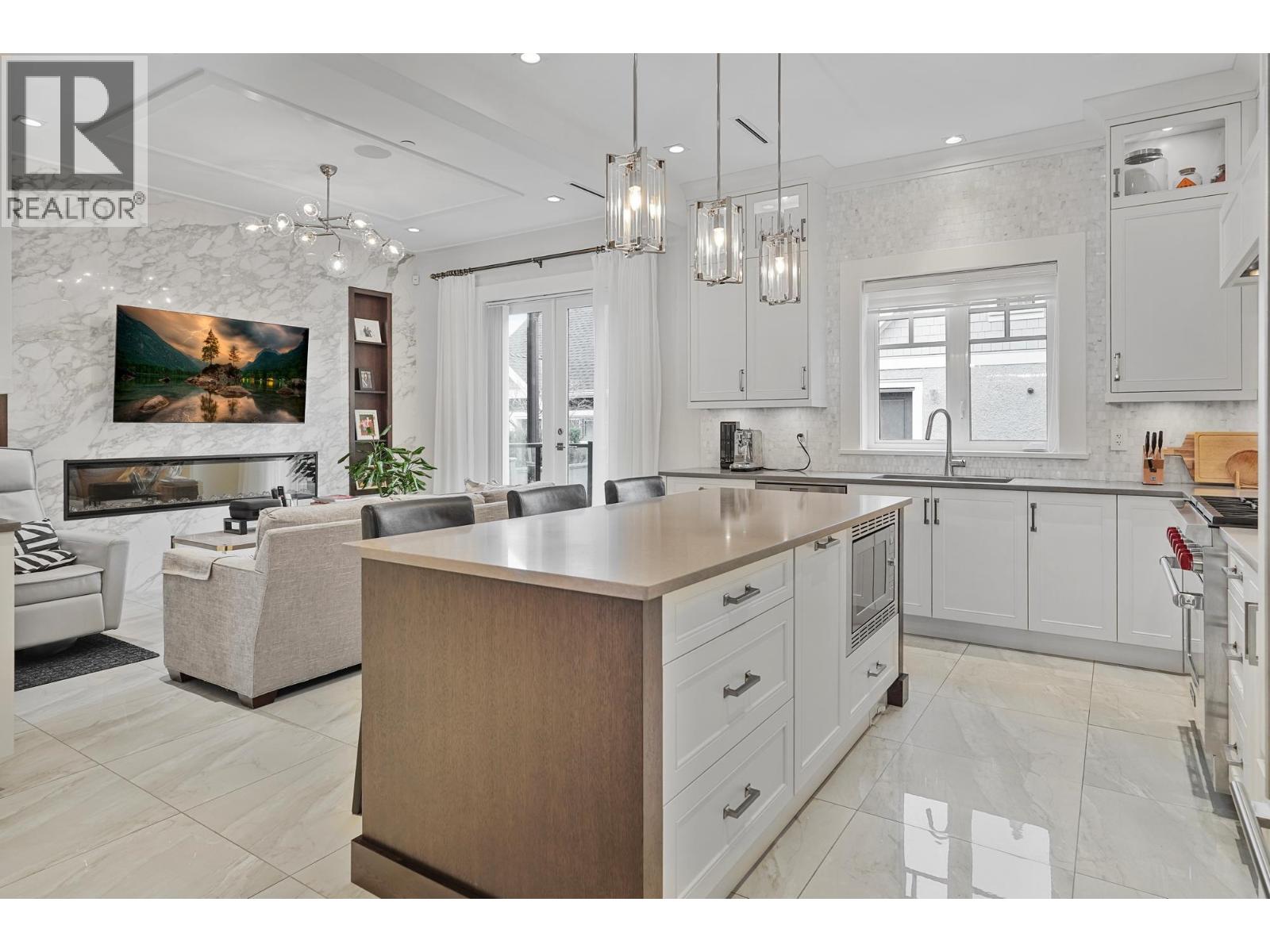 1895 W 60th Avenue, Vancouver, British Columbia  V6P 2A8 - Photo 8 - R2976240