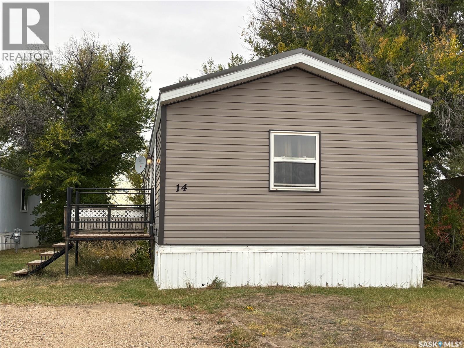 14 Cypress Mobile Home Park, Maple Creek, Saskatchewan  S0N 1N0 - Photo 3 - SK020749