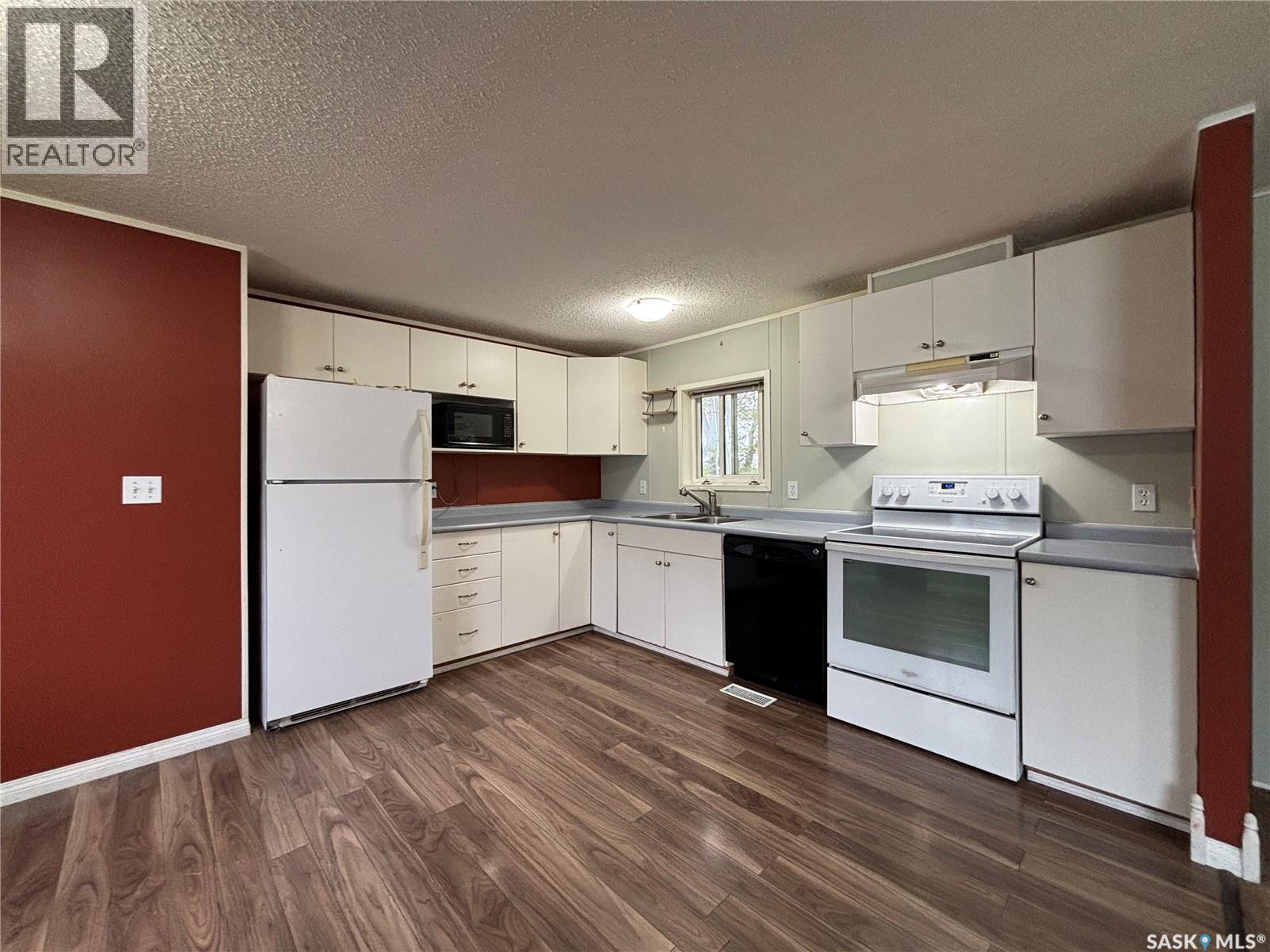 14 Cypress Mobile Home Park, Maple Creek, Saskatchewan  S0N 1N0 - Photo 7 - SK020749